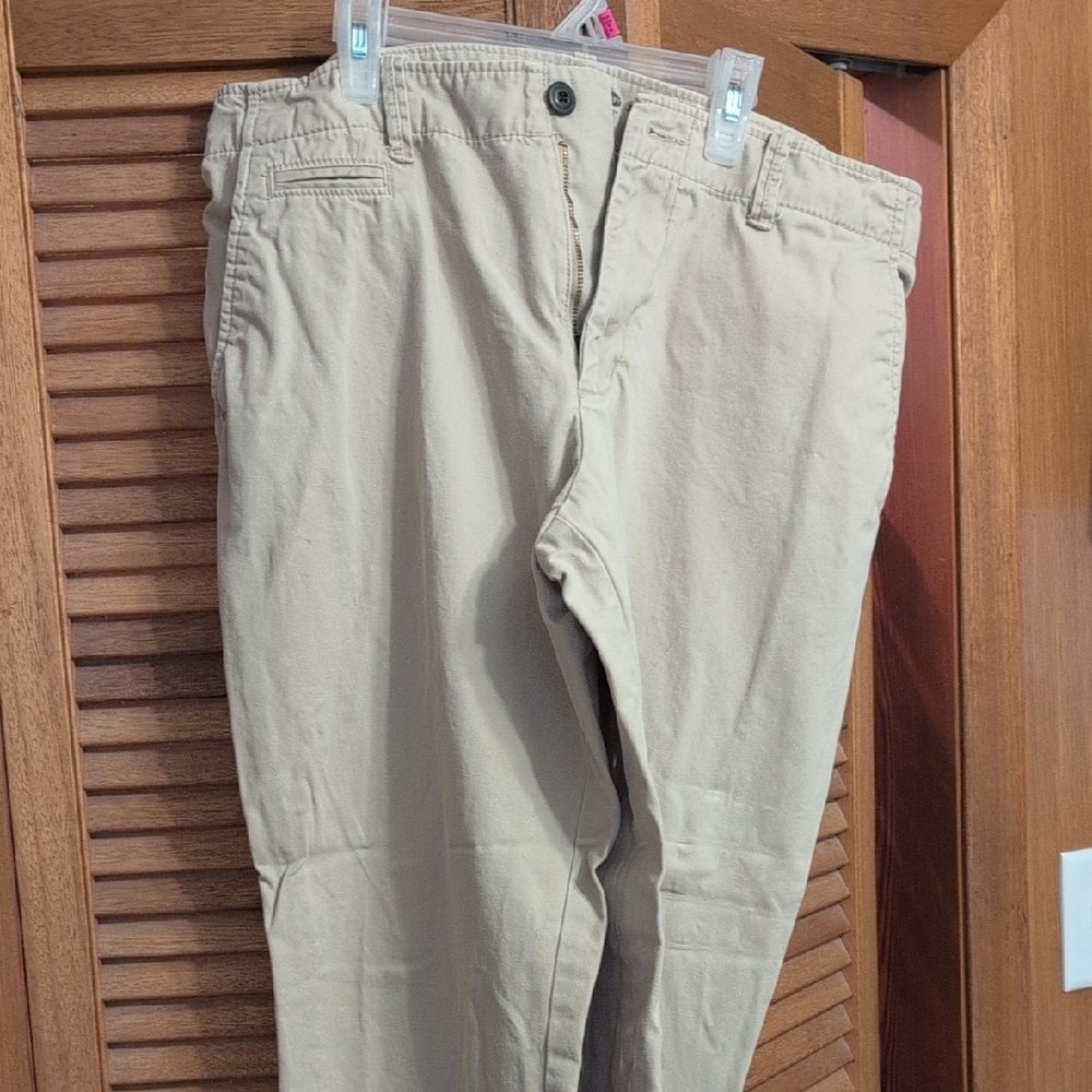 Old Navy Men's Khaki Chinos